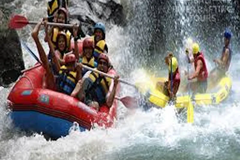 Rafting Adalah: Ini Beda dengan Arung Jeram dan Body Rafting di Malang